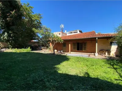 Casa en venta en San Vicente, Asunción