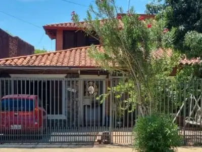 Casa en venta en San Vicente, Asunción