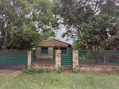 Casa en venta en Santa Lucía, Limpio