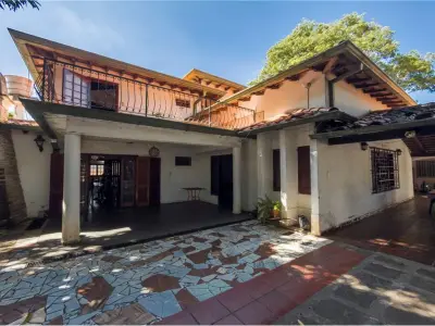 Casa à venda em Terminal, Assunção, com 11 dormitórios