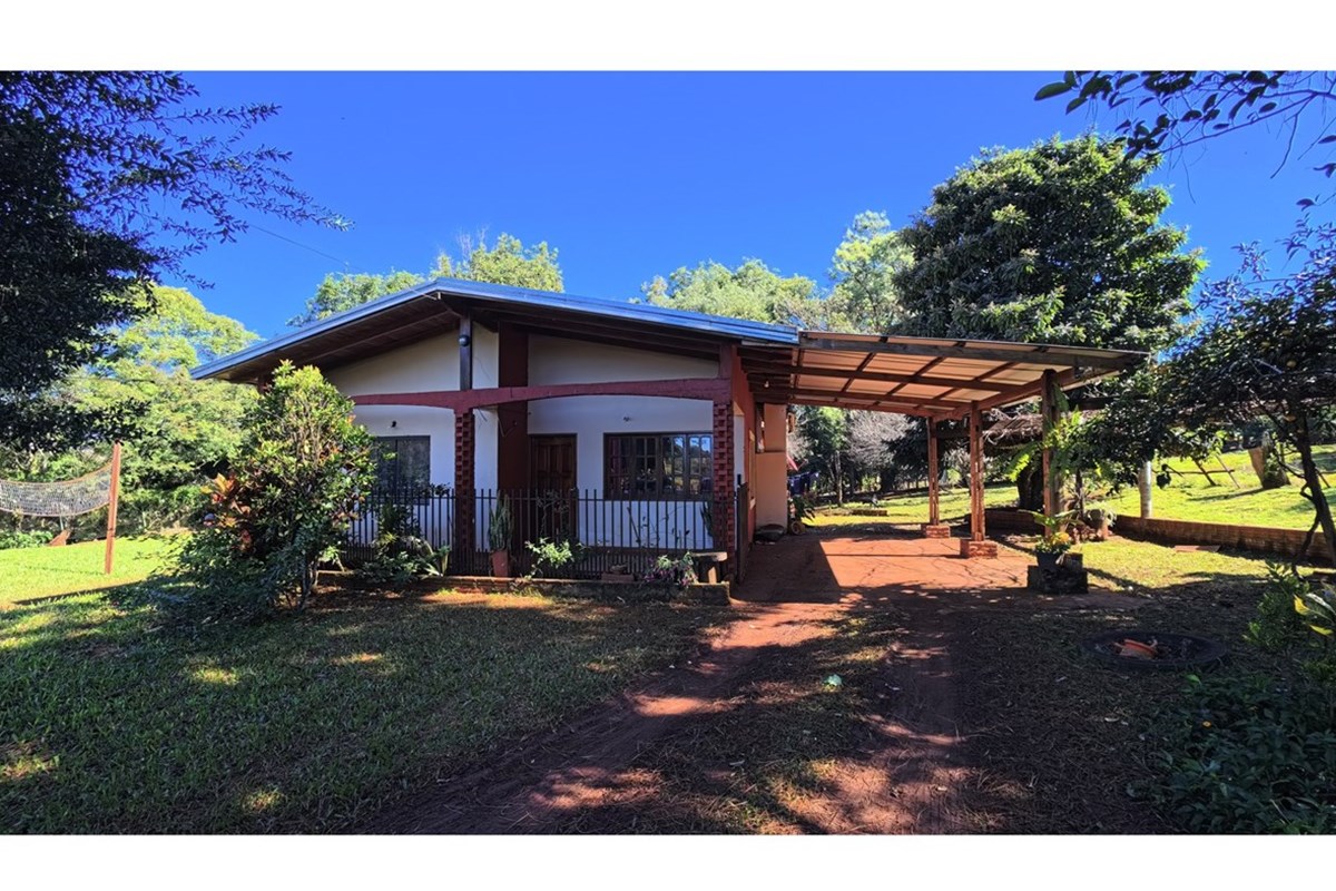 Casa à venda em Tomás Romero Pereira, Itapúa