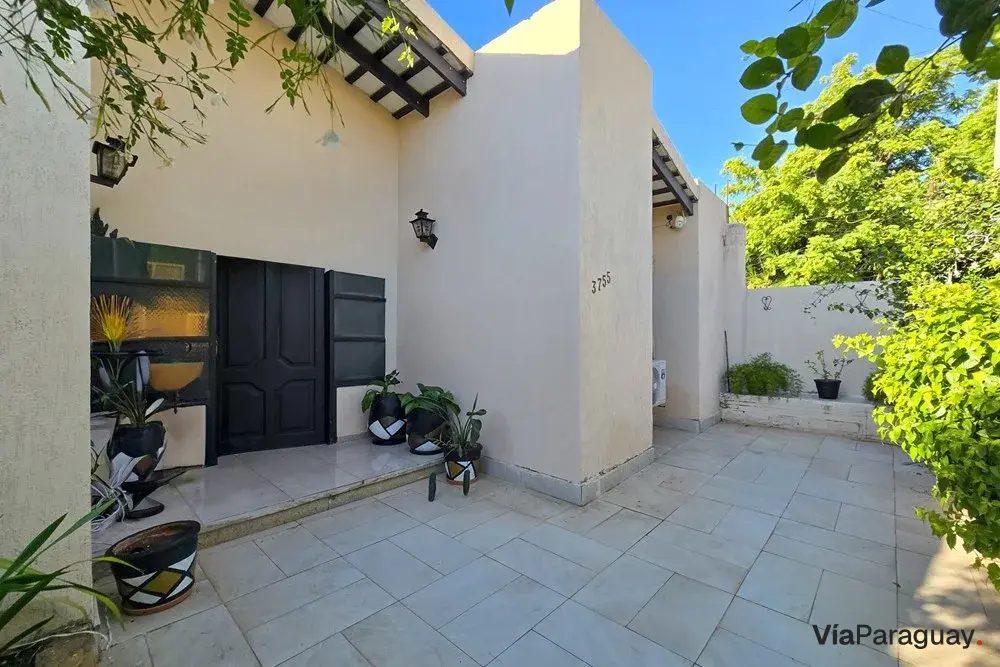 Casa en venta en Trinidad, Asunción, con 5 dormitorios