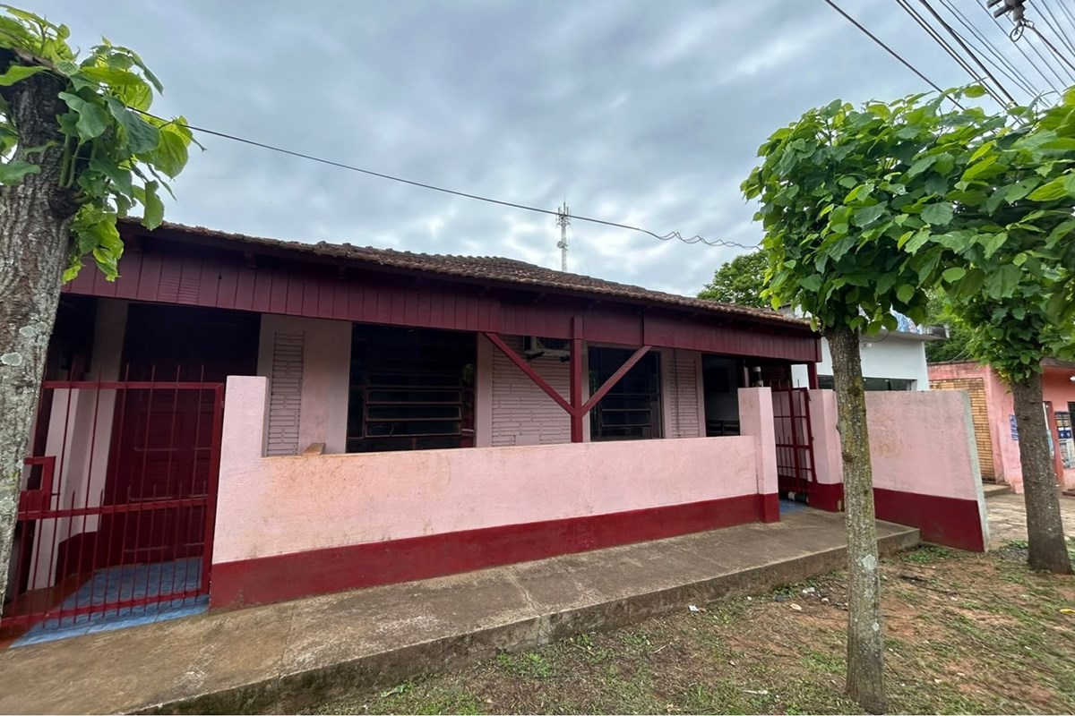 House for sale in Trinidad, Itapúa: 4 bedrooms, 3 bathrooms