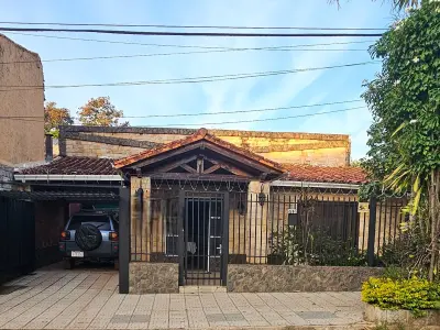 Casa en venta en Valle Apua, Lambaré