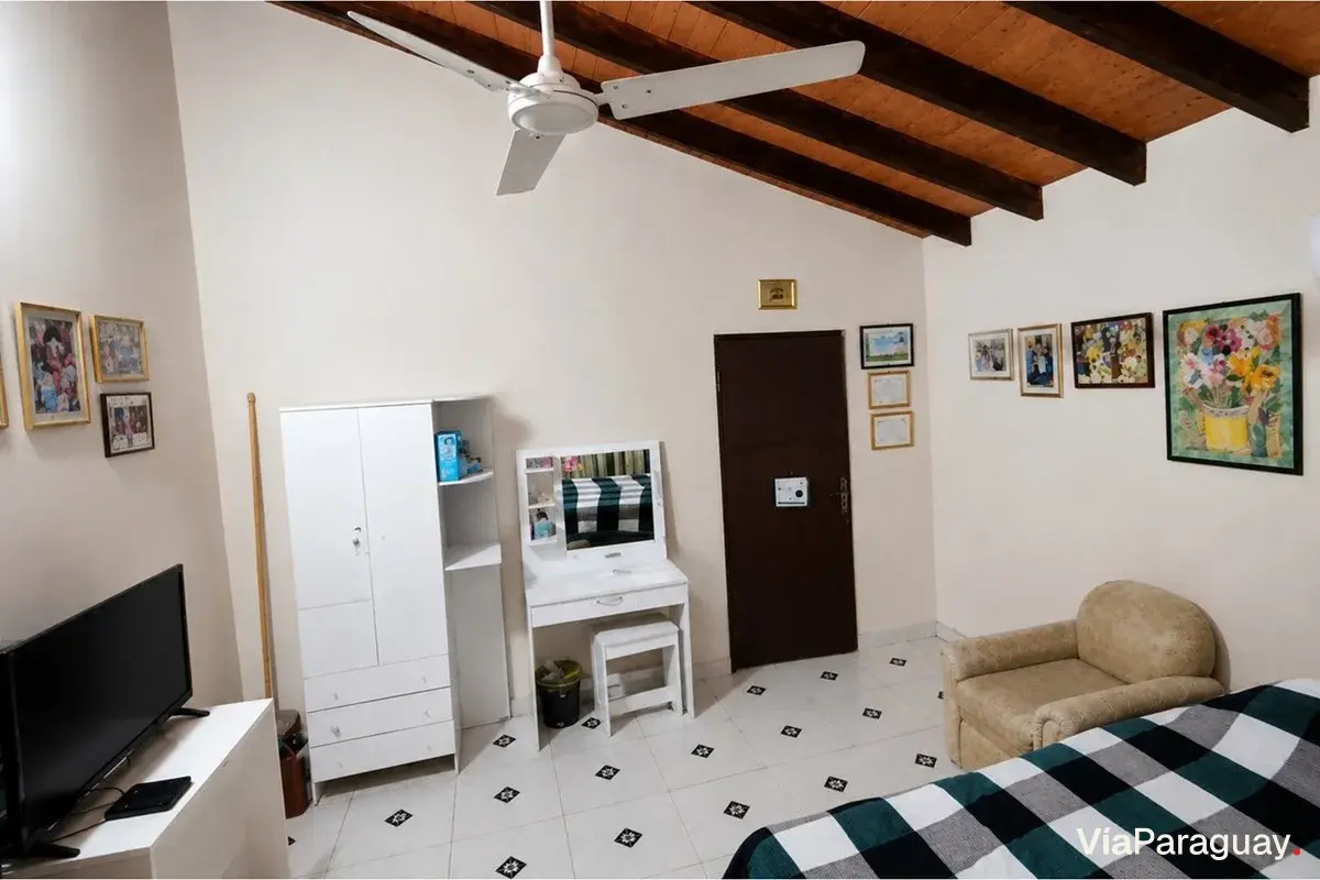 House for sale in Valle Karé, Itauguá, with 6 bedrooms