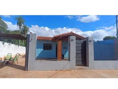 Casa à venda em Valle Pucú, Areguá