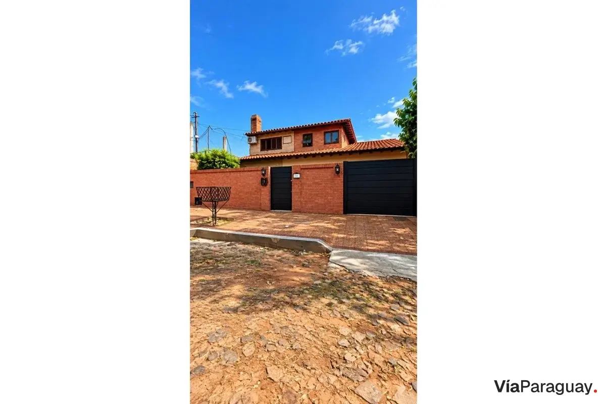 Casa à venda em Valle Ybate, Lambaré