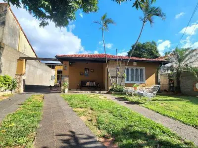 Casa en venta en Valle Ybate, Lambaré