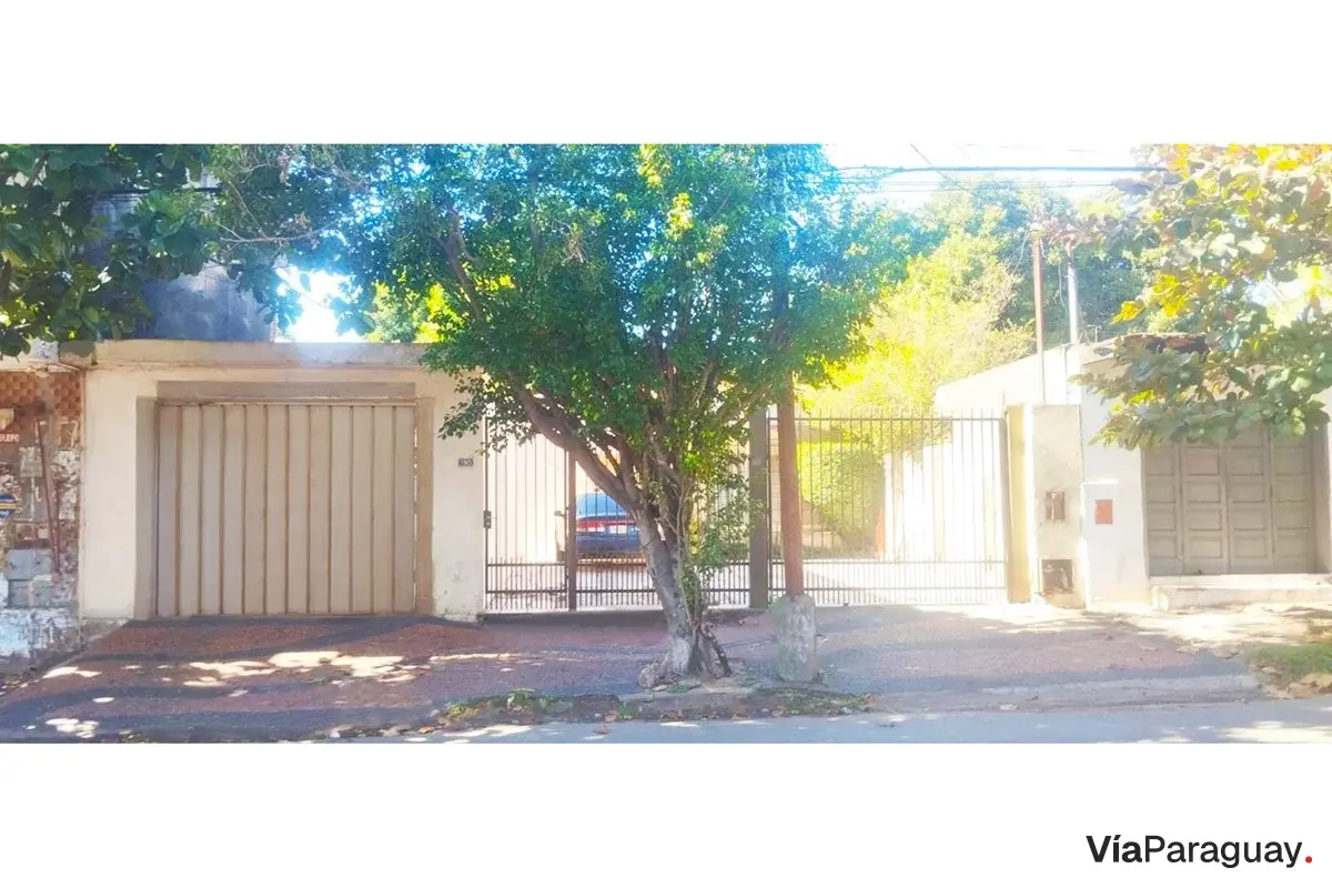 House for sale in Villa Aurelia, Asunción