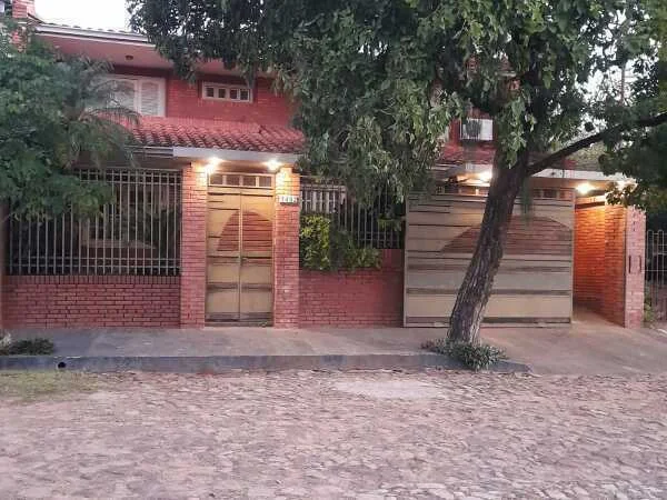 Casa à Venda em Villa Cerro Corá, Lambaré