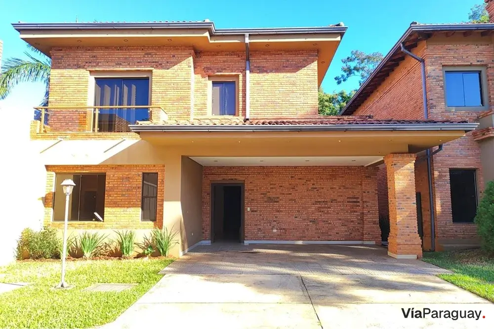Casa à venda em Villa del Parque 2, San Lorenzo