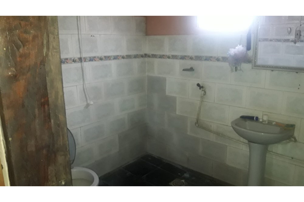 Casa à venda em Villa Elisa, apta para escritório ou comércio