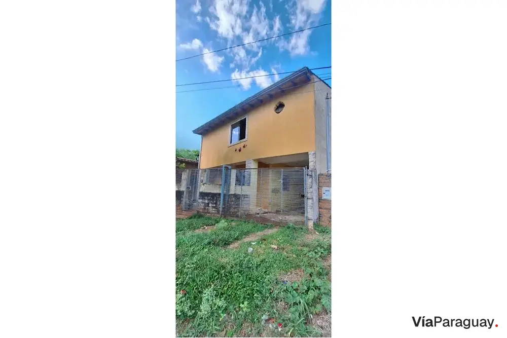 Casa à venda em Villa Elisa, bairro Mbocajaty