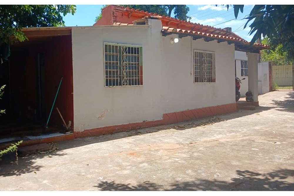 Casa à venda em Villa Elisa, bairro San José