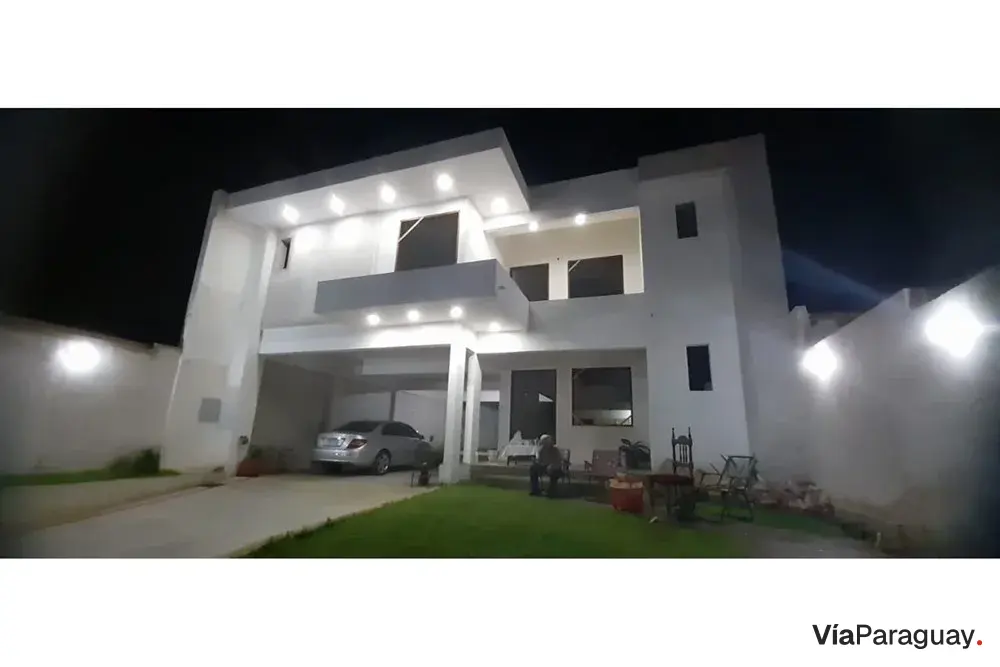 Casa à venda em Villa Elisa com 4 dormitórios