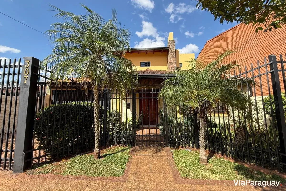 Casa en venta en Villa Elisa con 4 dormitorios en suite