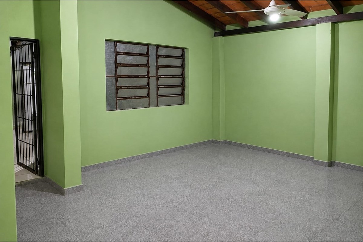 Casa en venta en Villa Elisa con 6 dormitorios