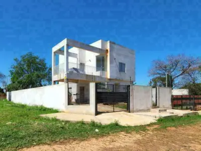 Casa à Venda em Villa Laurelty, San Lorenzo