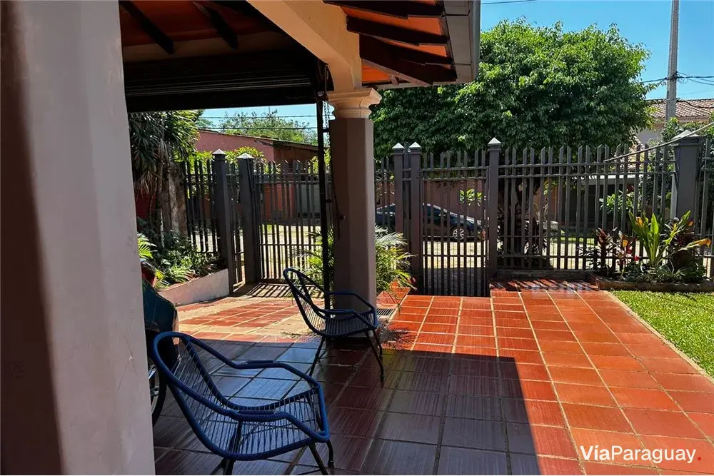 Casa en venta en Villa Universitaria, San Lorenzo