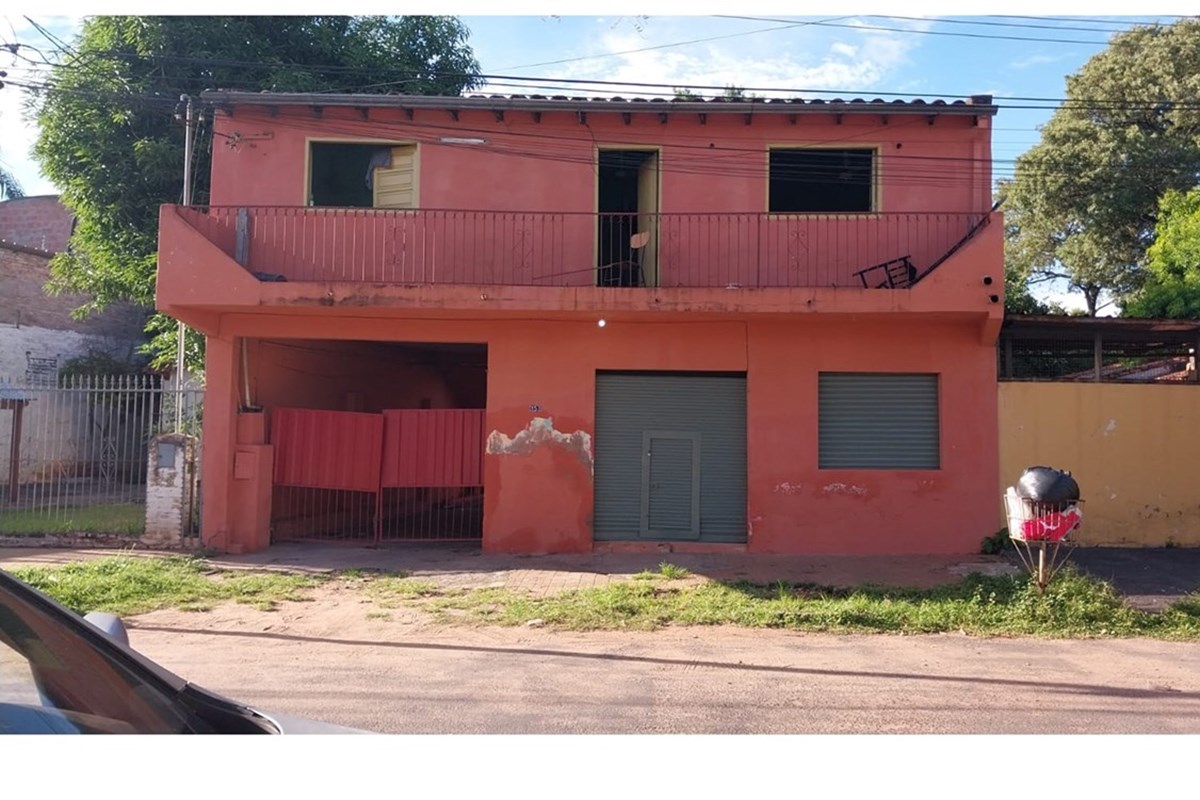 House for sale in Vista Alegre, Asunción