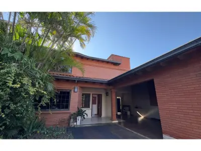 Casa en venta en Vista Alegre, Asunción