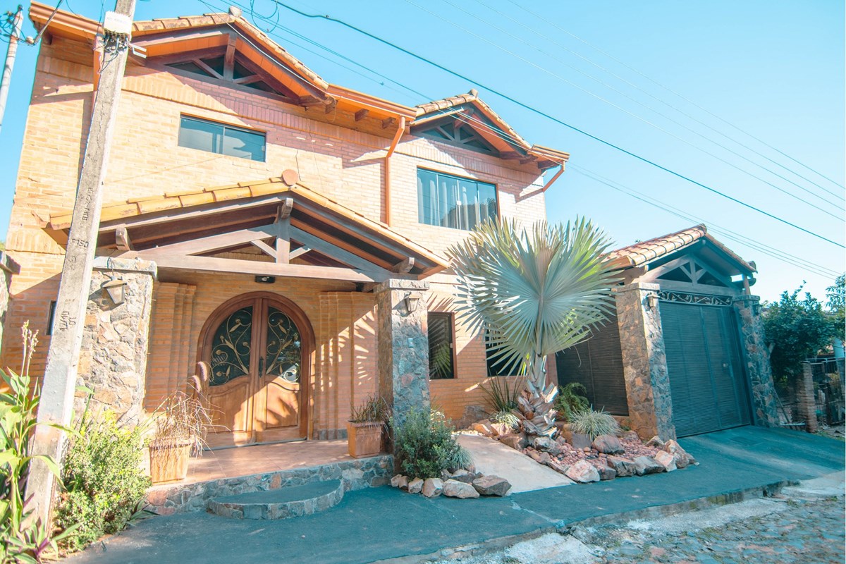 Casa en venta en Vista Alegre, Ñemby