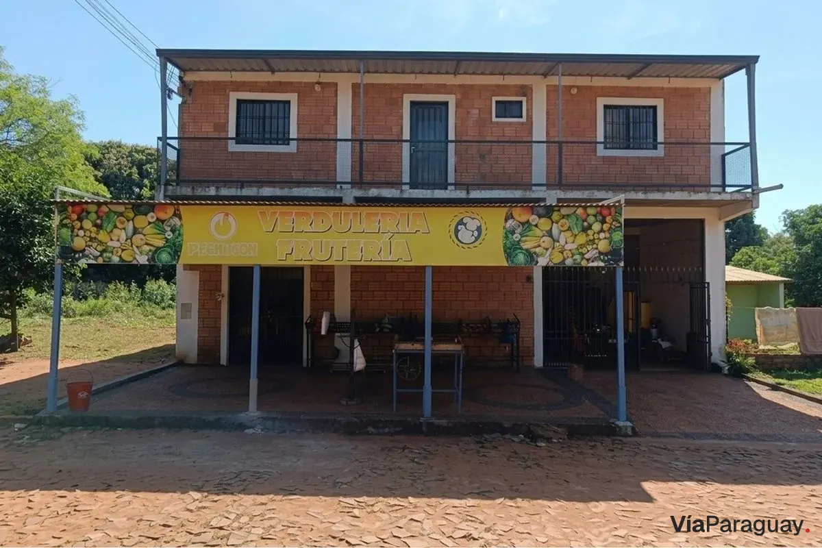 Casa en venta en Yataity, Capiatá, con salón comercial