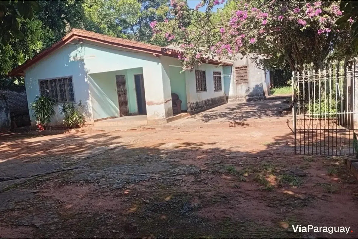 Casa en venta en Ybyraró, Capiatá, con 4 dormitorios
