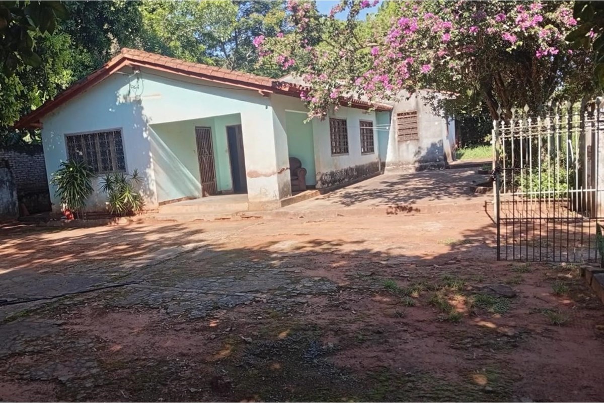 Casa en venta en Ybyraró, Capiatá, con 4 dormitorios