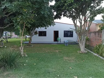 Casa à venda em Ypané, bairro María Auxiliadora
