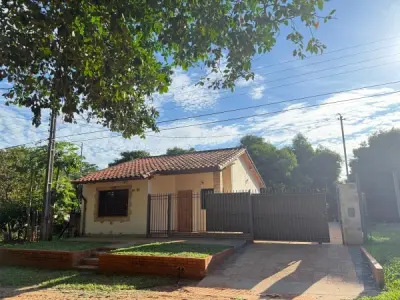 Casa à venda no centro de Ypané | 360 m² terreno