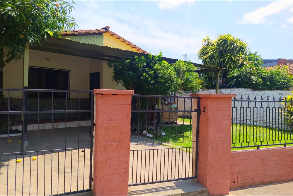 House for sale in Ytay, Asunción