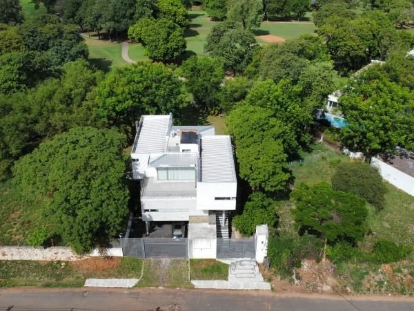 House for sale in Yacht area, Lambaré