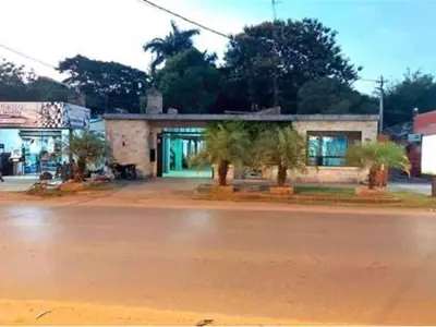 Casa à venda em via asfaltada em Caacupé, Cordillera