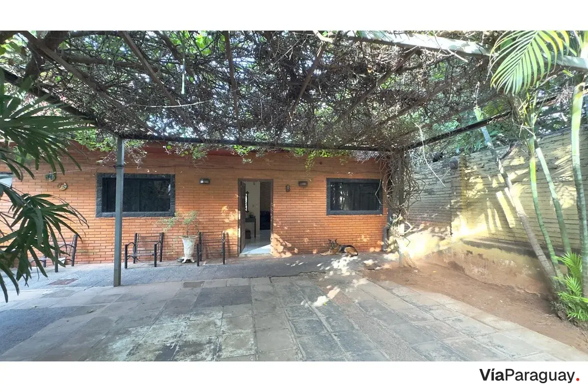 Casa en venta sobre Av. Félix Bogado, San Vicente