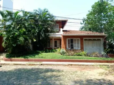 House for Sale on Pitiantuta Street, Solano López, Asunción