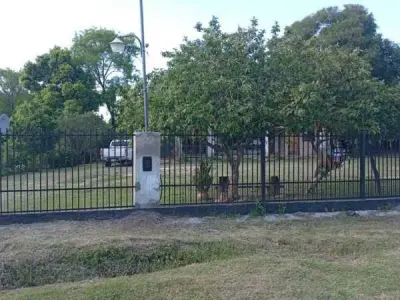 Casa à venda na ruta em Villa Oliva, Ñeembucú