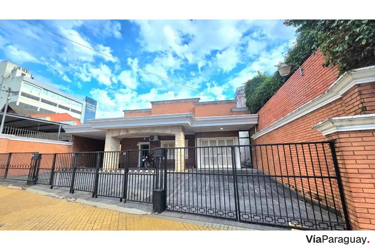 Casa en venta y alquiler en Barrio Las Mercedes