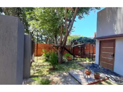 Casa inteligente amoblada en venta en Aregua