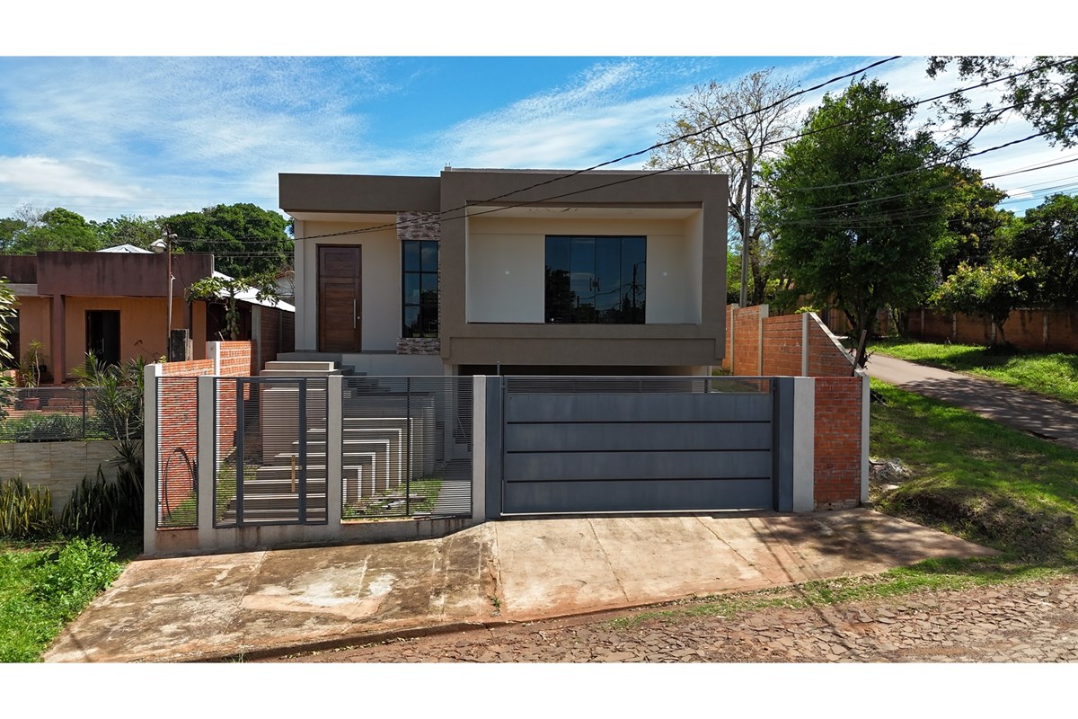 Casa moderna a estrenar en venta en Encarnación
