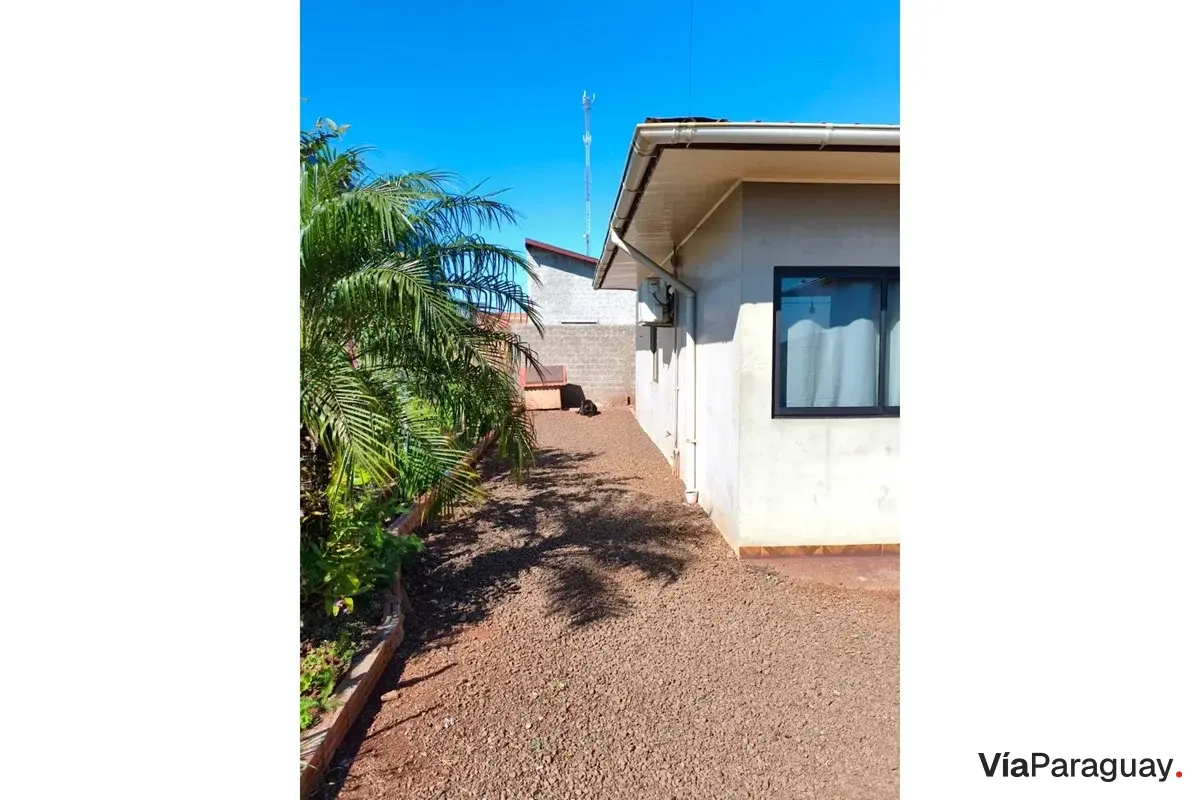 Casa moderna à venda em Doctor Raúl Peña, Alto Paraná