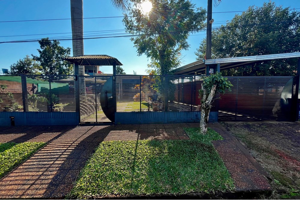 Casa moderna à venda em Obligado, Itapúa
