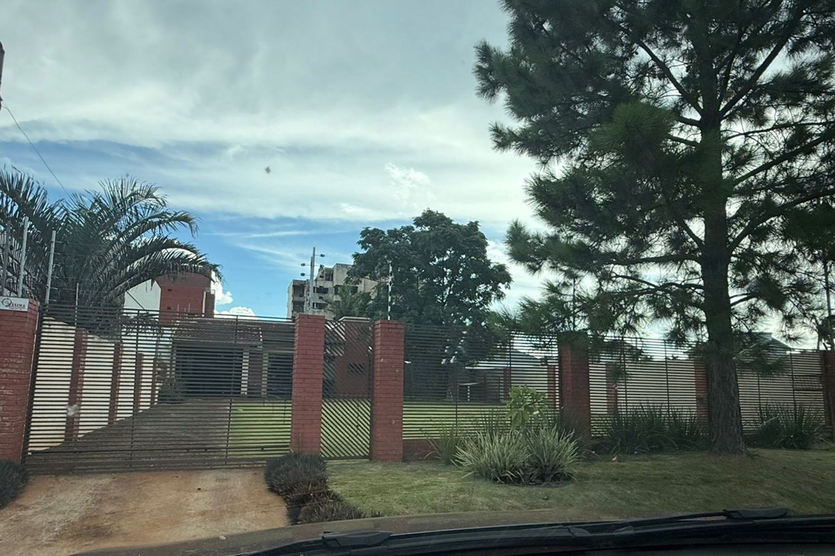 Casa moderna à venda em Santa Rita, Alto Paraná
