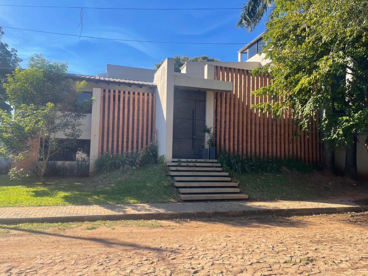 Casa moderna à venda em Villa Aurelia, Assunção