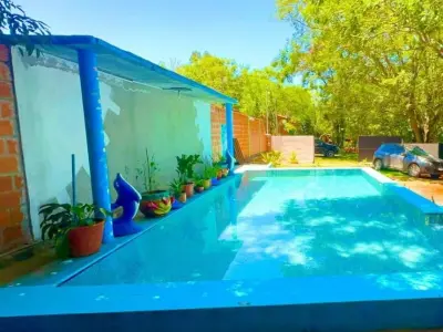 Casa de Campo com Piscina em Yukyry, Luque