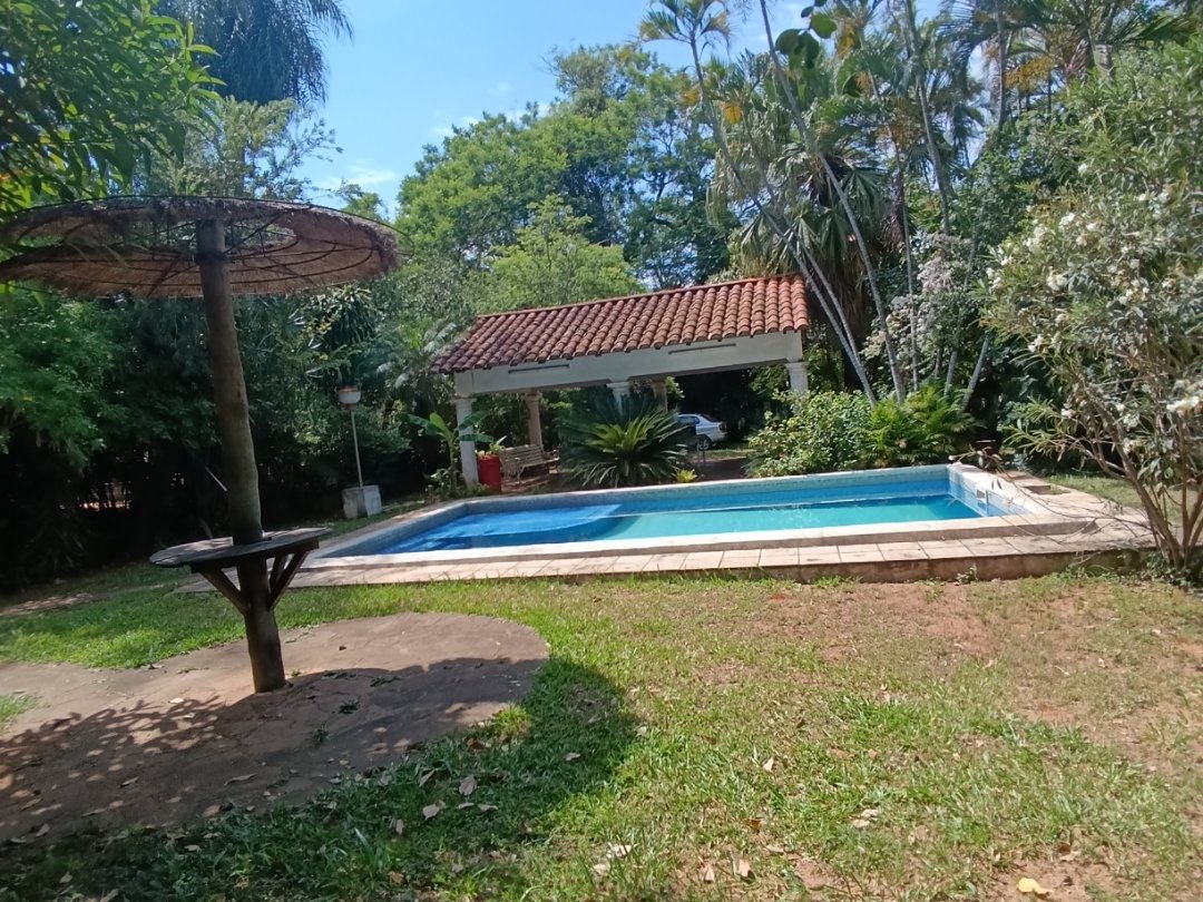 Chácara de 5.300 m² em Villa del Agrónomo, San Lorenzo