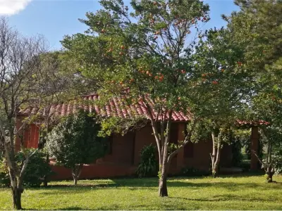 Casa quinta para alugar em Cambyretá, Itapúa