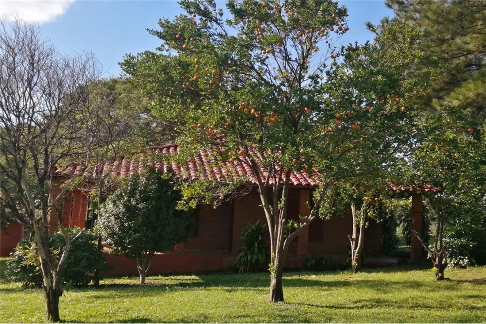 Casa quinta para alugar em Cambyretá, Itapúa