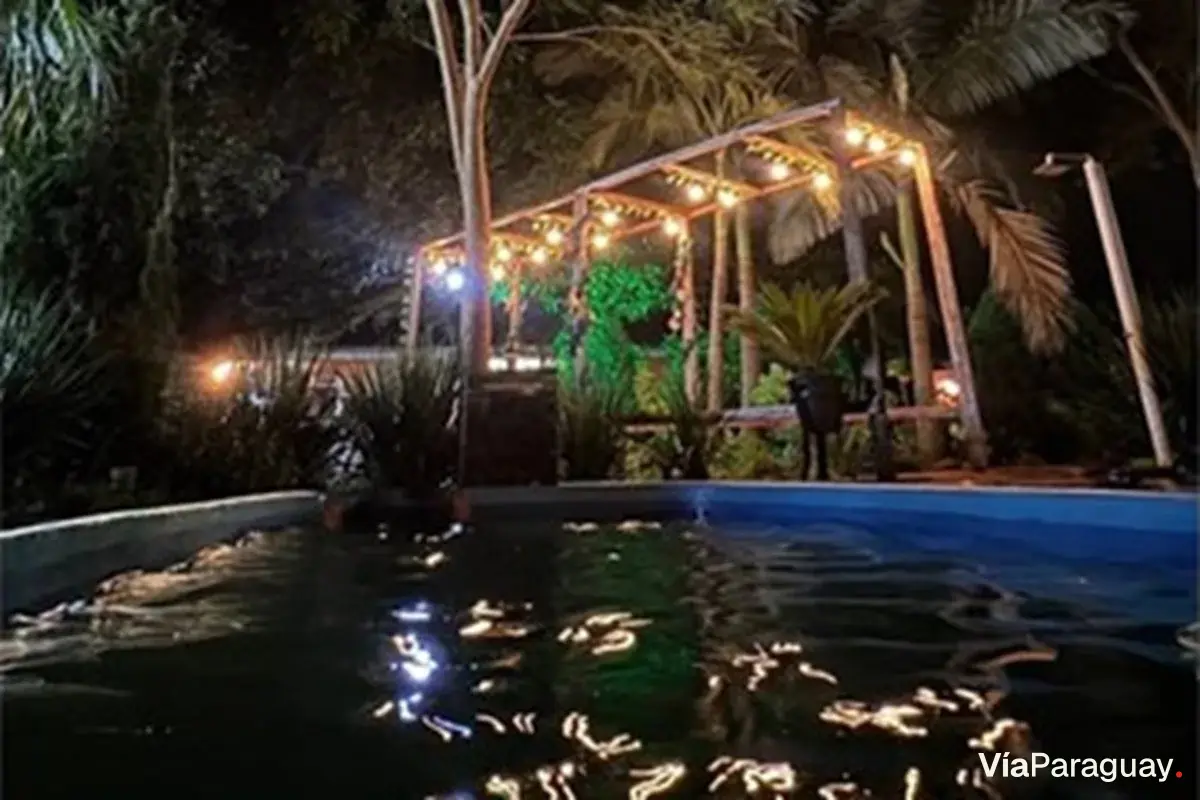 Casa quinta en venta con cabañas en Encarnación