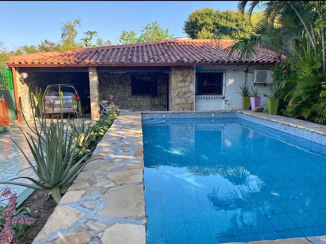 Casa quinta en venta con piscina en Jhugua Jhu, San Bernardino